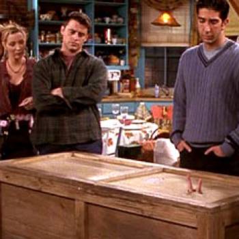 the-one-with-chandler-in-a-box-tv-episodes-photo-u1